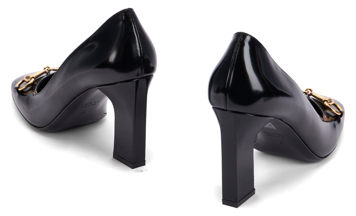 Low-cut in black leather RTW