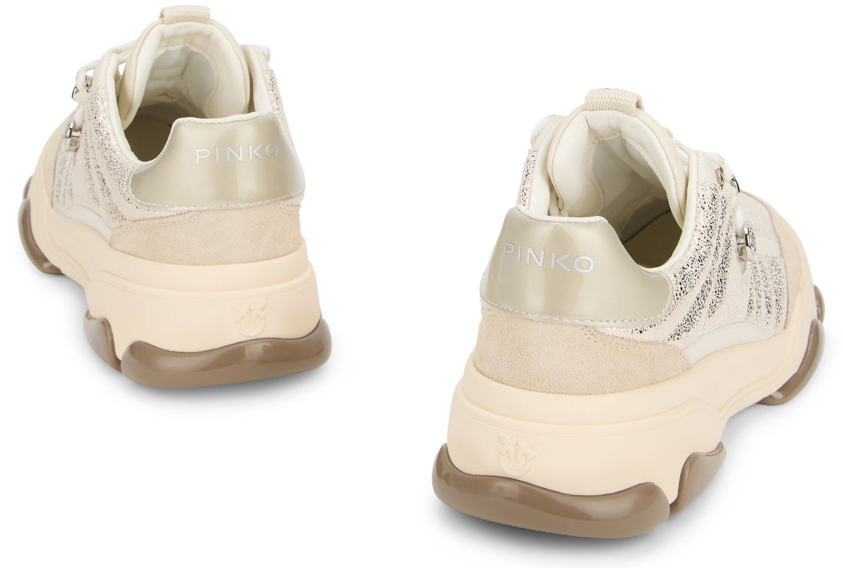 Sneakers with high sole SHOES