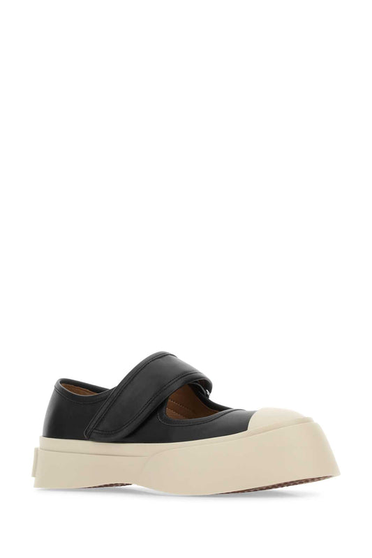 SNEAKERS SNEAKERS