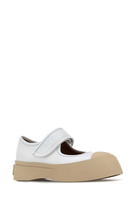 SNEAKERS SNEAKERS