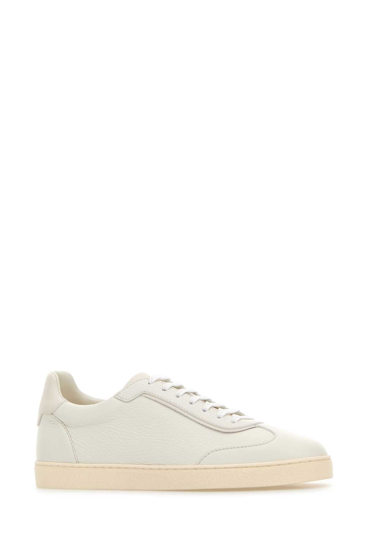 PAIR OF SNEAKERS SNEAKERS