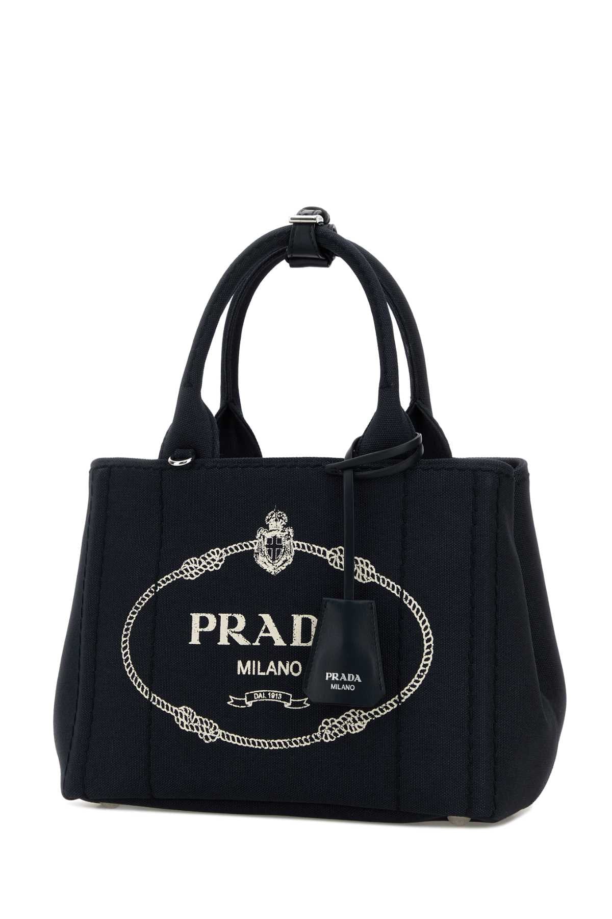 Prada Shopping