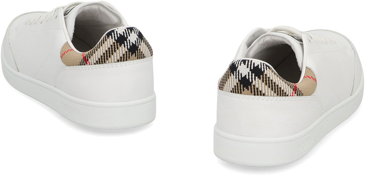Burberry Sneakers set in leather