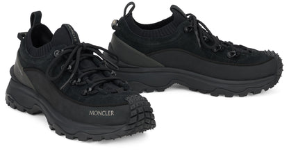 Sport shoes with high sole SHOES