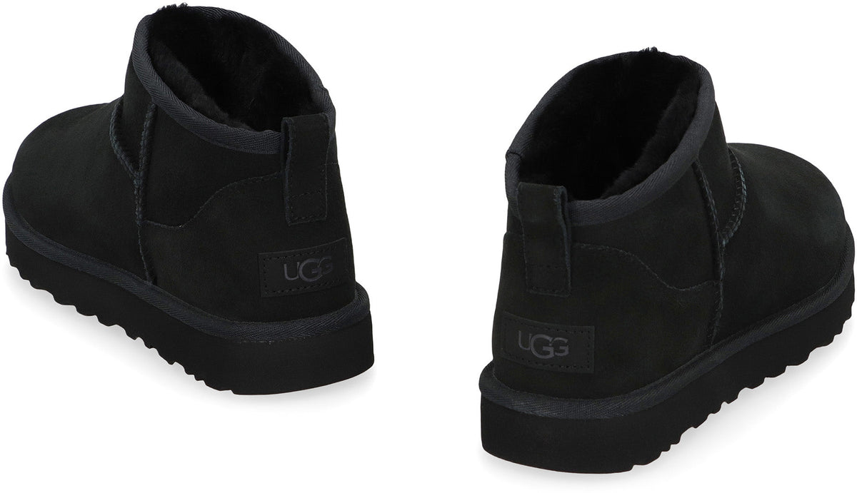Classic Ultra Mini Boots SHOES