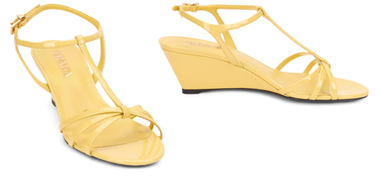 Wedge sandals in varnish SHOES