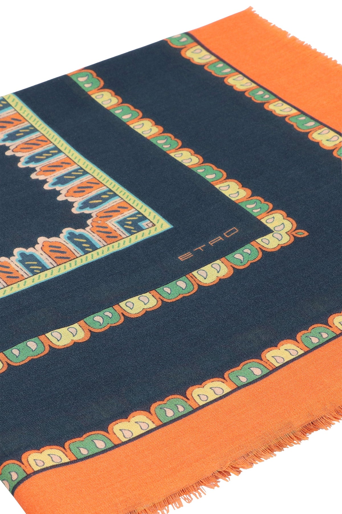 Shawl in cashmere blend RTW