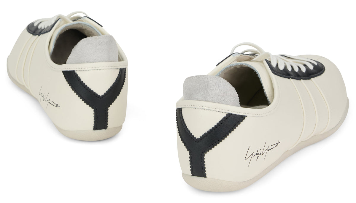 Minimalist sneakers SHOES