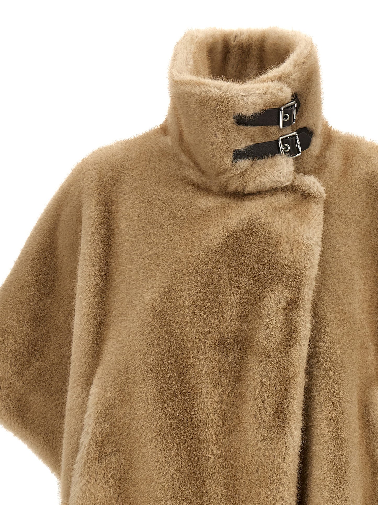 'Comodino' cape Fur