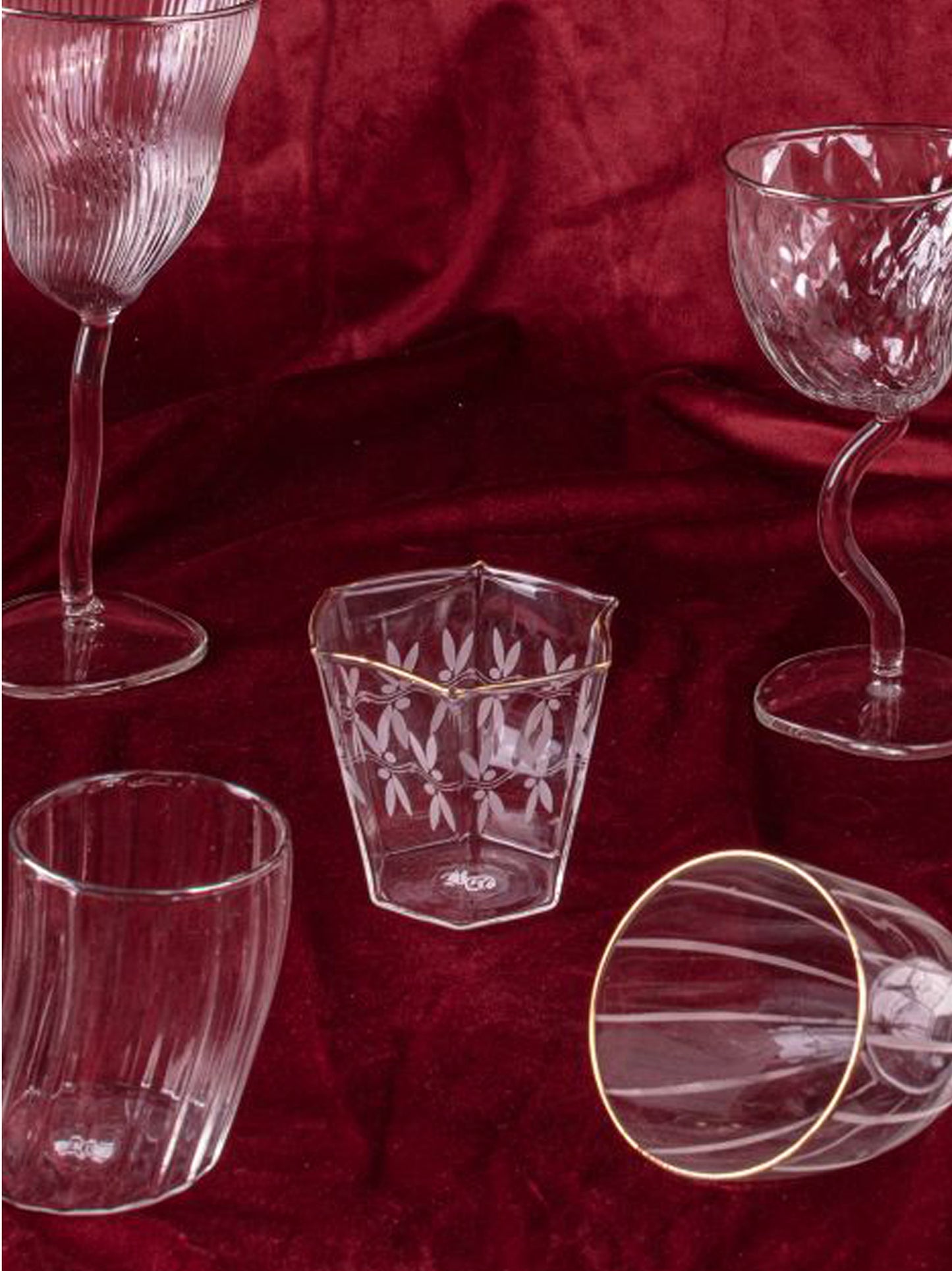'Traditional' goblet Glasses and bottles