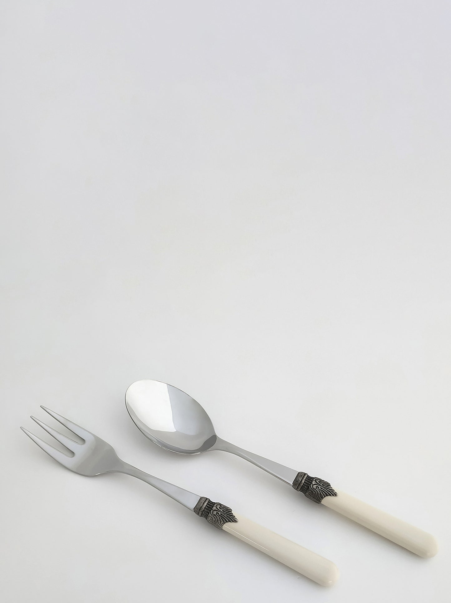 'Classic' serving set Kitchen kits and utensils