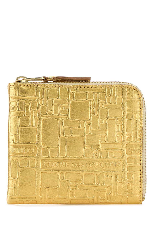 EMBOSSED LOGOTYPE WALLETS