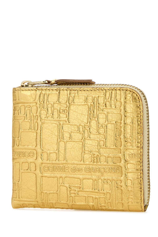 EMBOSSED LOGOTYPE WALLETS