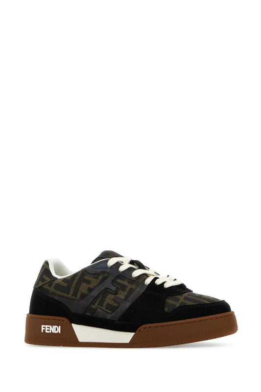 SNEAKERS SNEAKERS