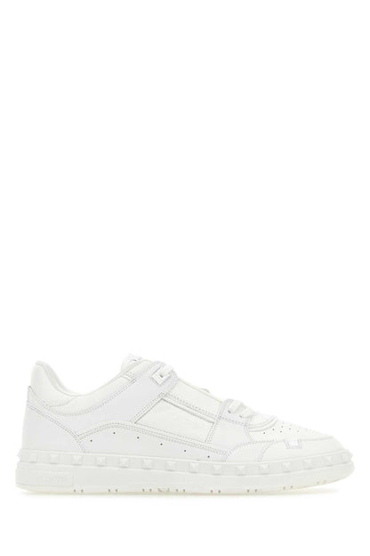SNEAKERS SNEAKERS