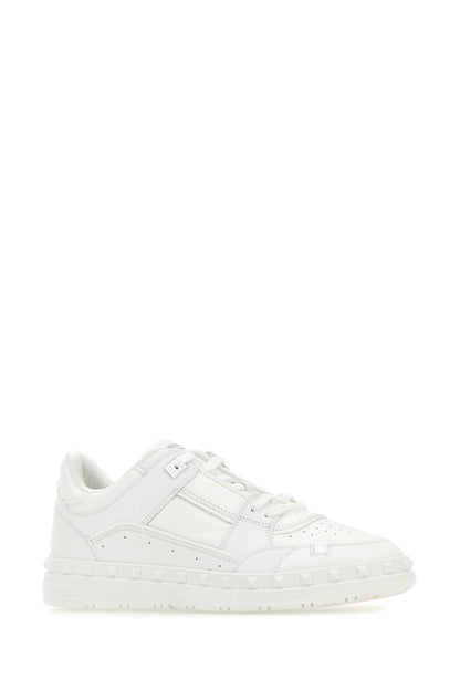 SNEAKERS SNEAKERS