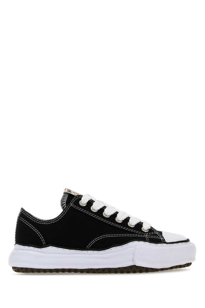 SNEAKERS SNEAKERS