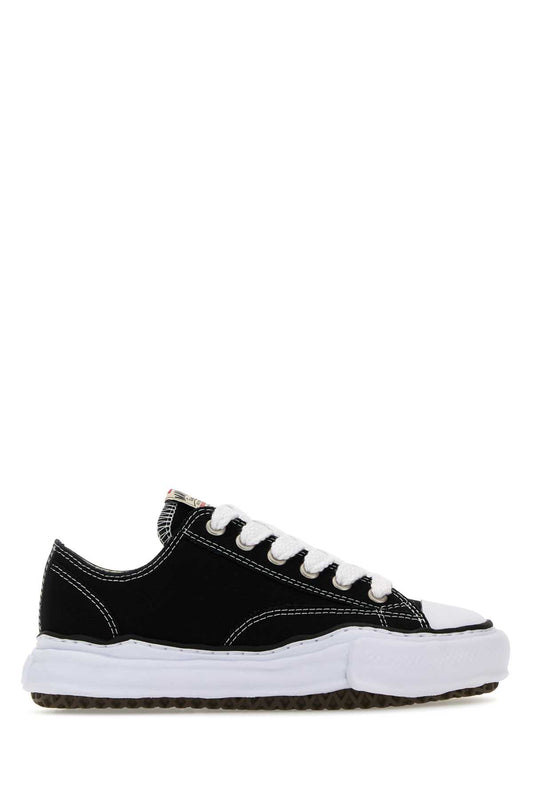 SNEAKERS SNEAKERS