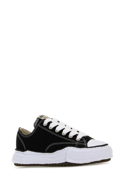 SNEAKERS SNEAKERS