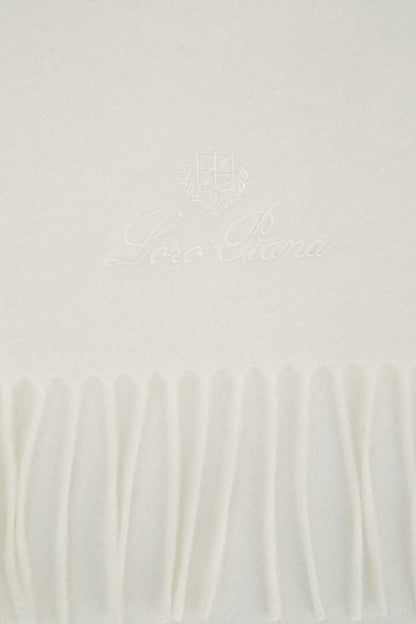 Loro Piana Stola opera