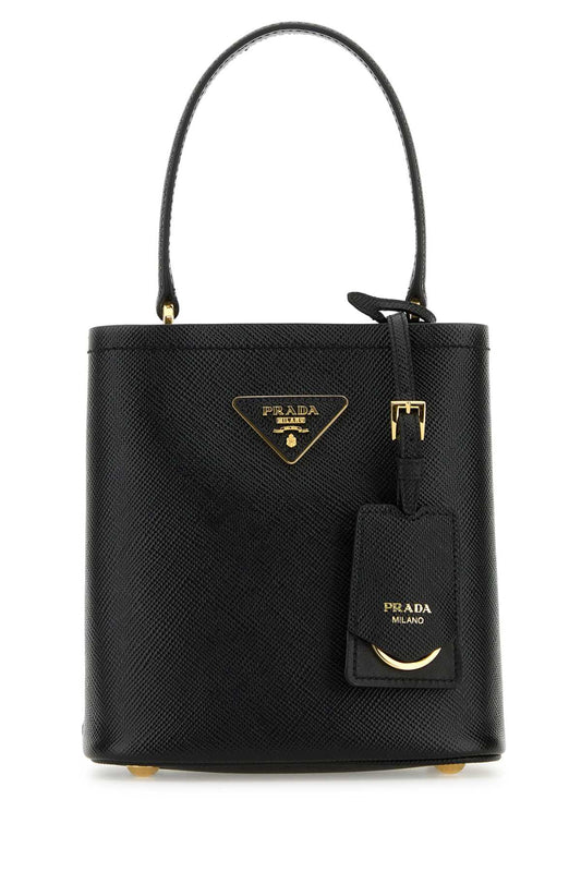 Prada Pelle
