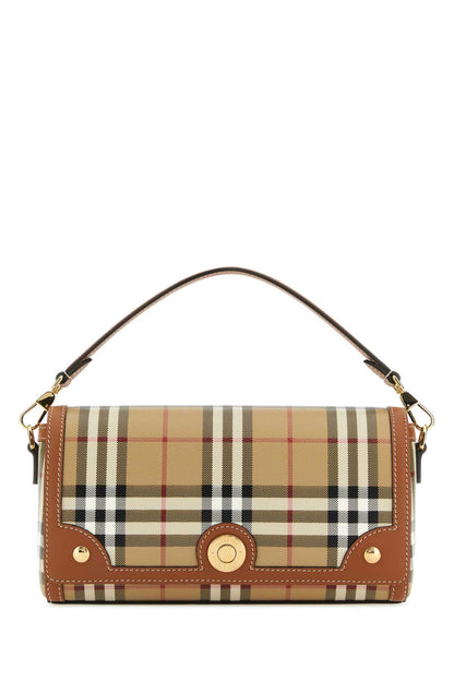 burberry-8109787-a9534-993064