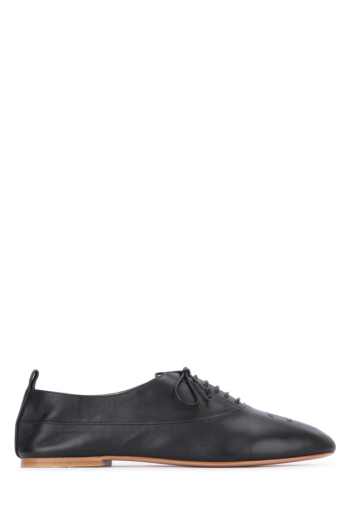 Celine Triomphe perfo richelieu 05