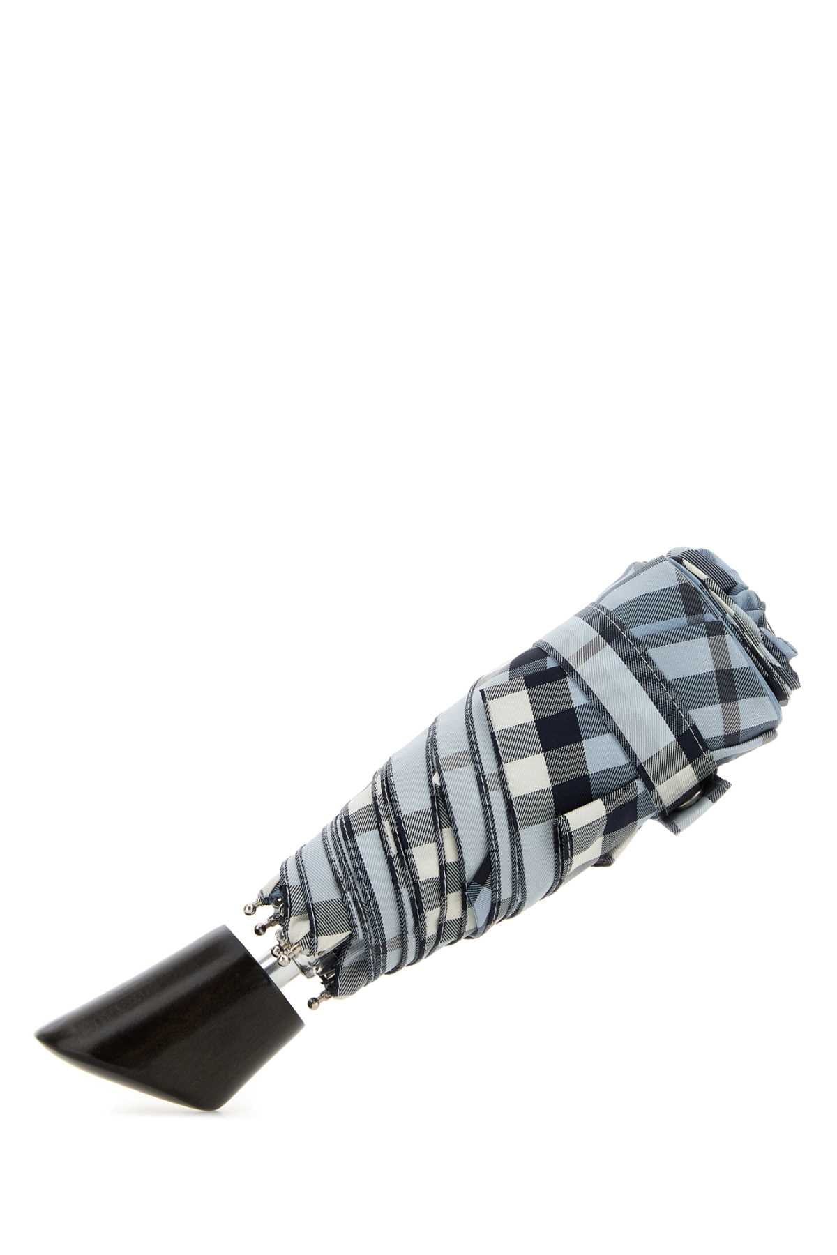 burberry-8122033-c3263-1030315