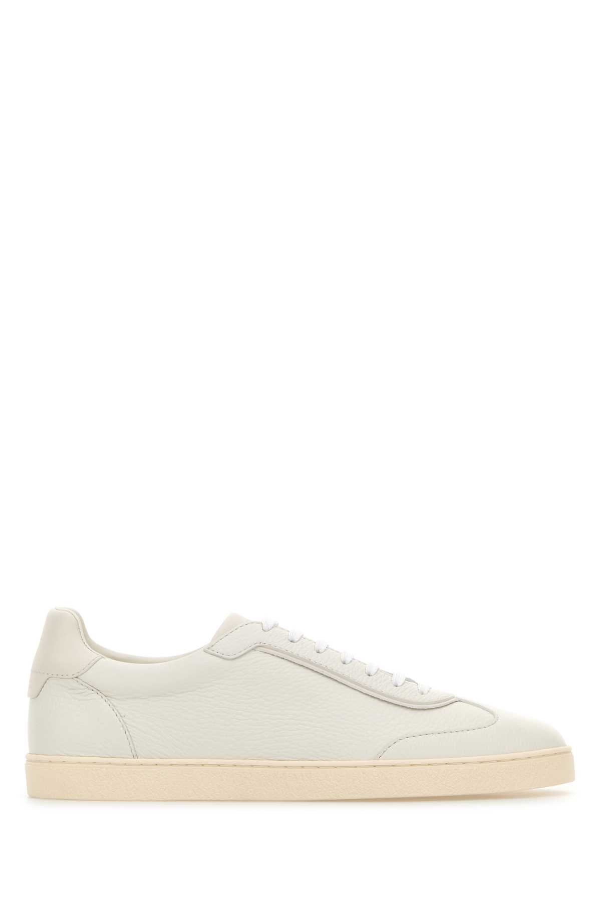 PAIR OF SNEAKERS SNEAKERS