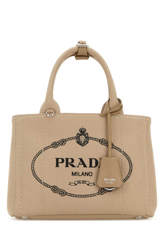 Prada Shopping