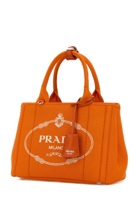 Prada Shopping