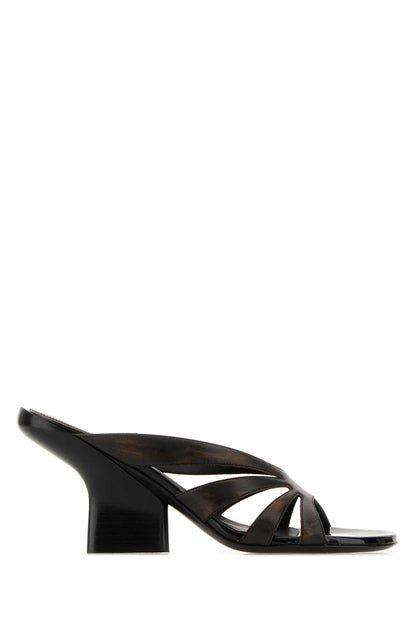 00290-WS261-1012 W L SHOES Q 0107 SANDALS