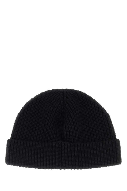 BEANIE | KNITTED | C BEANIES