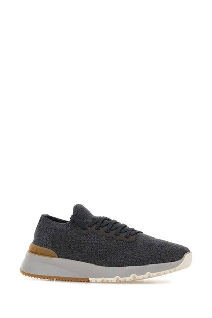 PAIR OF SNEAKERS SNEAKERS