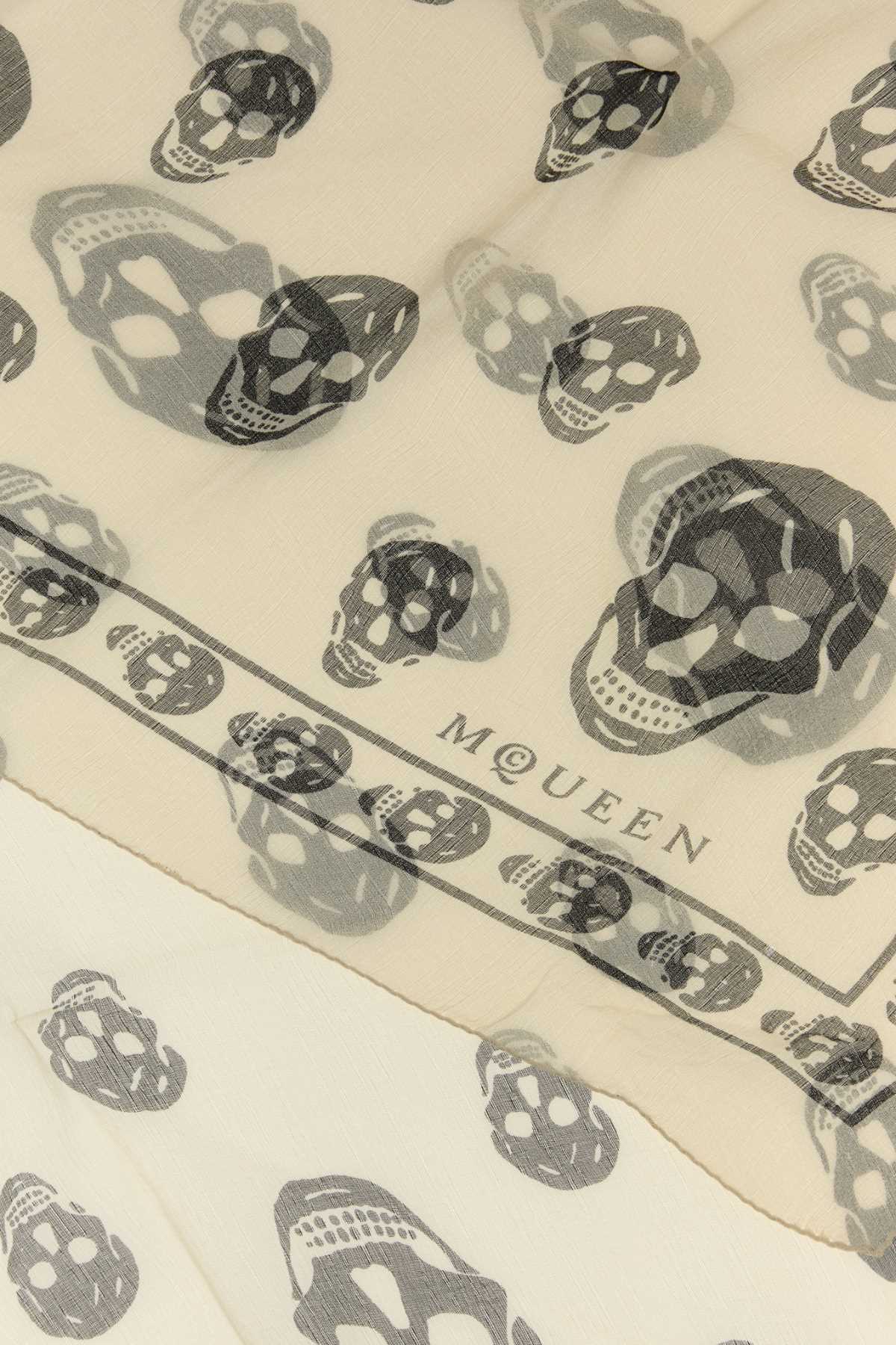 alexander-mcqueen-8078893052q-9260-1063597