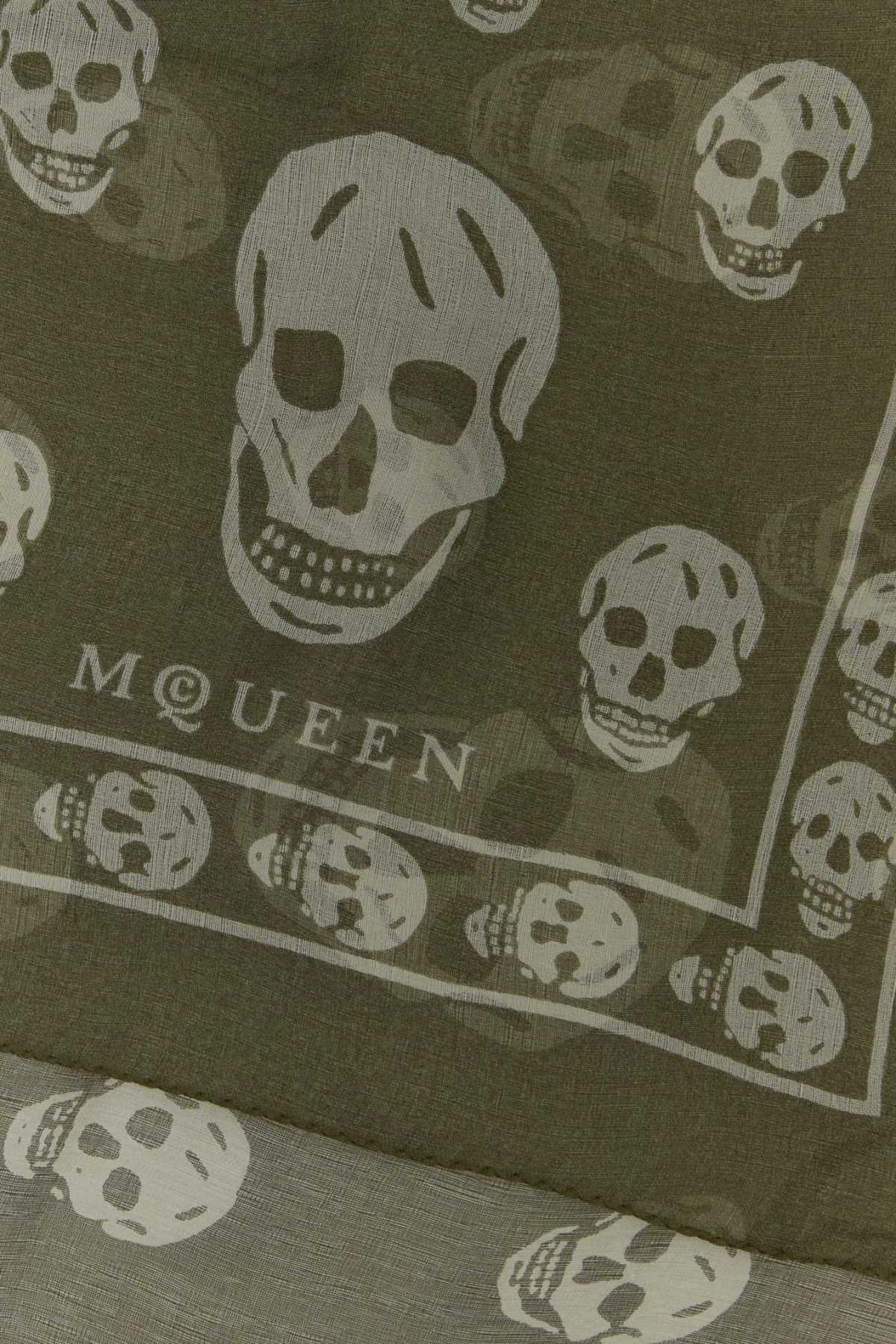 alexander-mcqueen-8078893052q-3379-1063599