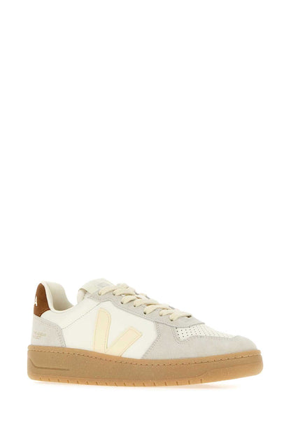 V-82 SNEAKERS