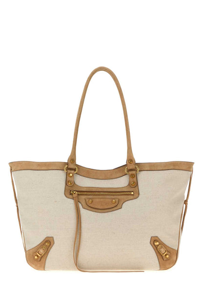 balenciaga-8664682aco5-9226-1068318