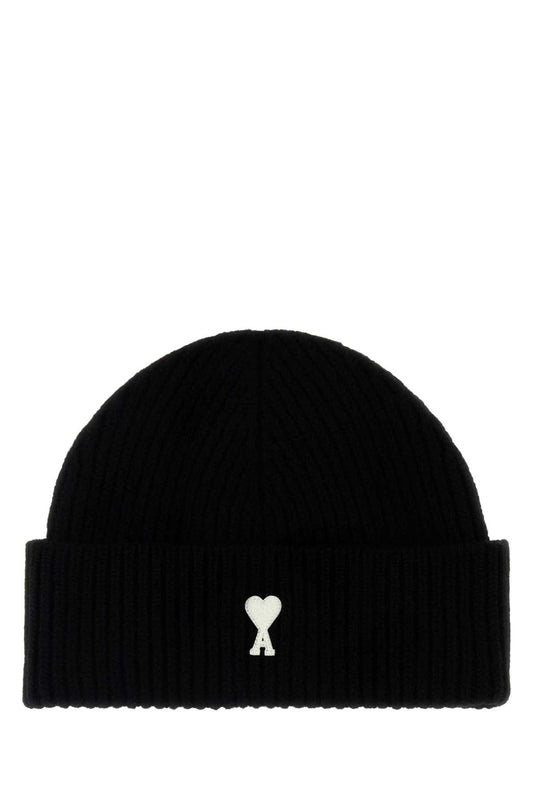 QUOTA-BEANIEWITHCONTRASTEDAMIDECOEUR BEANIES