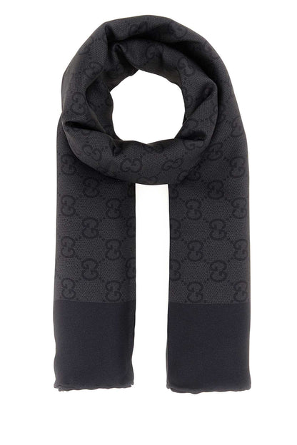 CARRE SCARFS AND FOULARDS