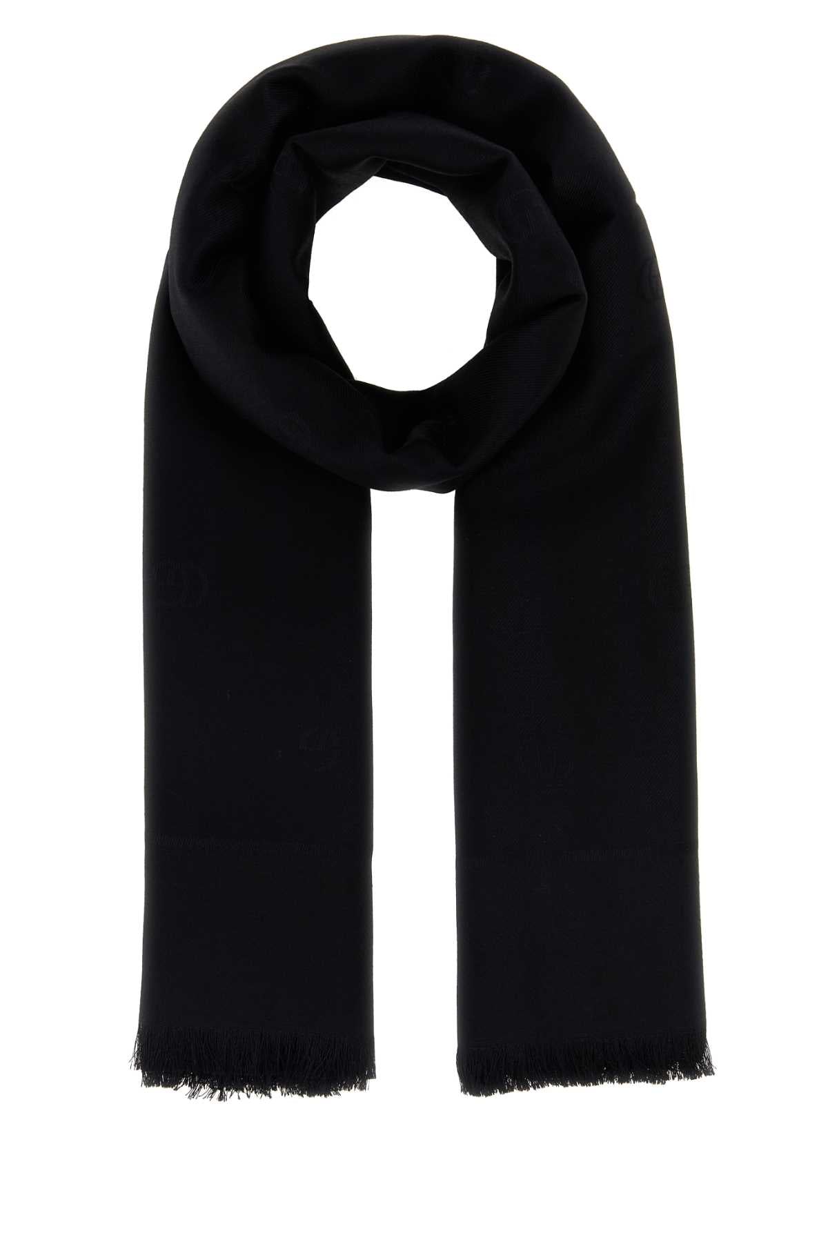 SHAWLS SCARFS AND FOULARDS