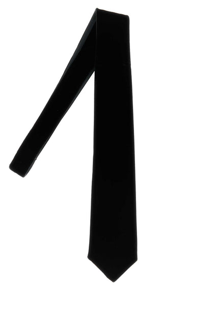 TIE TIES AND BOW TIES