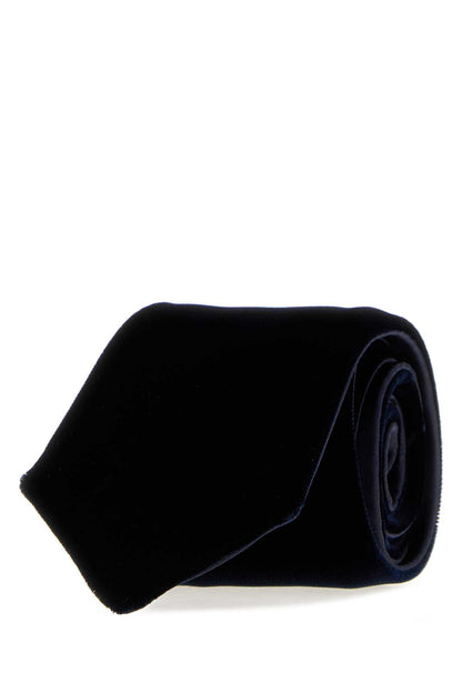 TIE TIES AND BOW TIES