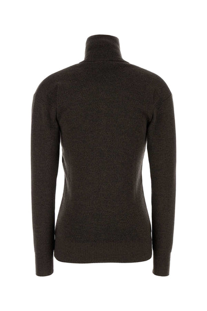 BUTTONED TOP KNITWEARS