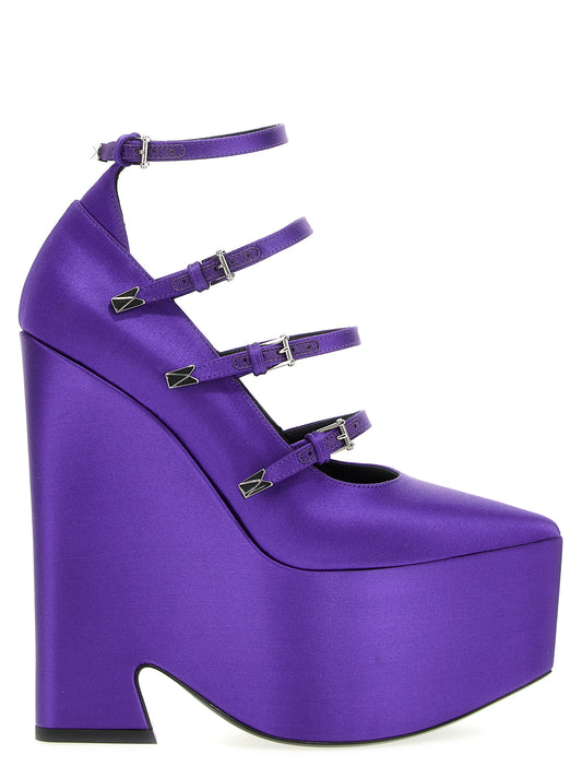 'Storm storm' pumps Pumps