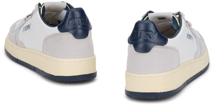 Sneakers with a comfortable sole SHOES