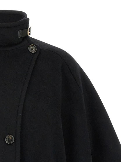'Derrik' cape Capes