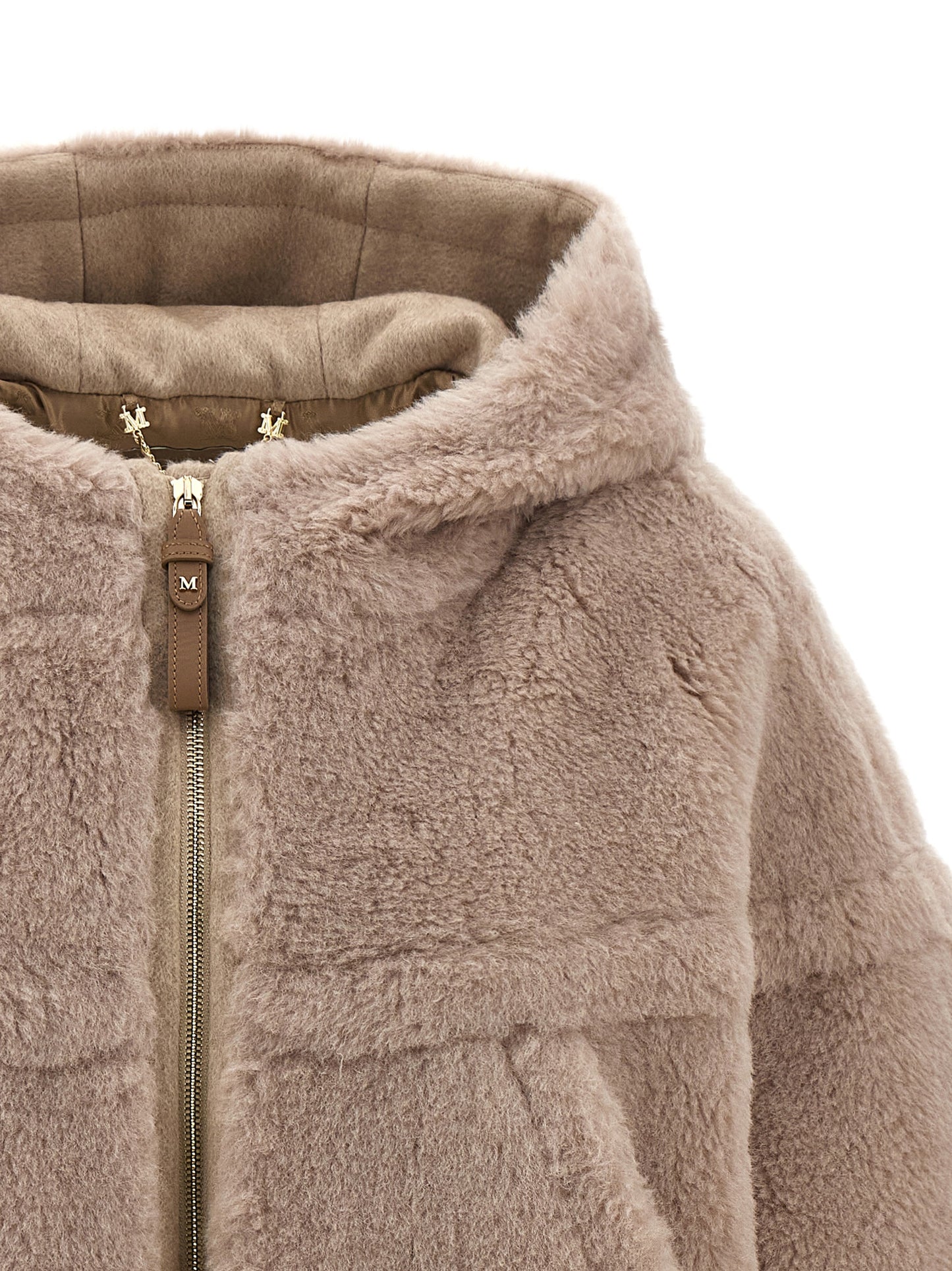 'Petalo1' cape Fur