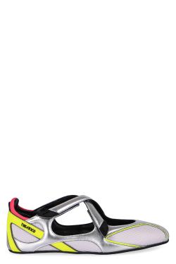 The Attico Holographic ballerina silver Floor 01