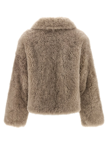 Long-haired fur Fur